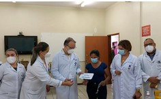 Primeira vacina no HU