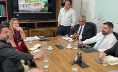 Professor Emerson Soares apresenta projeto da base Flutuante Aguapé que ficará no Rio São Francisco.