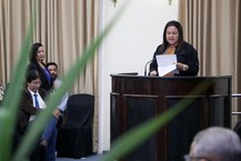 Deputada Fátima Canuto, autora da proposta da outorga do título de Cidadão Honorário de Alagoas para o reitor