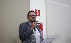 Mediador do debate, Alexandre Lino, presidente do Sindicato dos Jornalistas Profissionais de Alagoas