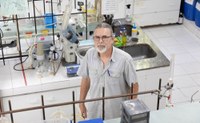 Laboratório da Ufal se torna referência no Brasil na área de Química Inorgânica