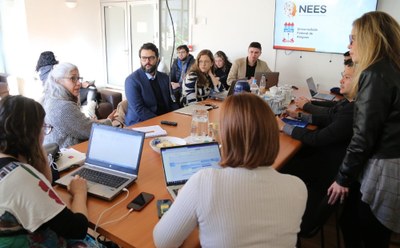 Equipe de pesquisadores do Nees da Ufal em reunião com integrantes do Ministério da Educação do Chile