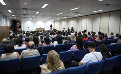 Cerimônia de homenagem à Carmen Lucia Foto Renner Boldrino