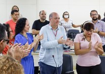 Momento da confirmação dos votos para Tonholo, candiato a reitor mais votado que vai compor a lista tríplice