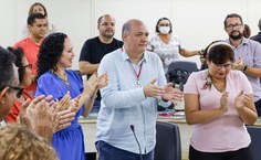 Momento da confirmação dos votos para Tonholo, candiato a reitor mais votado que vai compor a lista tríplice