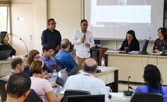 Professor Thiago Trindade, junto com o professor Cezar Nonato (à esquerda), compõe um dos nomes da lista tríplice