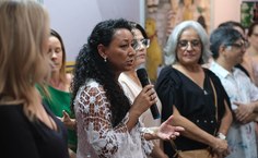 Professora do Ifal, Adriana Thiara, também lançou livro pela Edufal