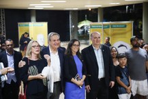 Secretária de Assistência e Desenvolvimento Social, Kátia Born, vice-governador Ronaldo Lessa, a cônsul Julieta Grande e o reitor Josealdo Tonholo