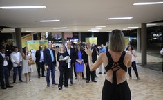 Autoridades e convidados assistiram a apresentação de tango