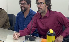 Professor Elthon Oliveira, um dos relatores da proposta, e Igor Machado, documentarista e sobrinho do homenageado