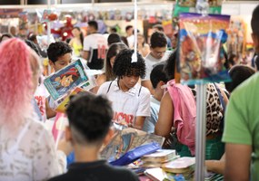 Mais de 400 mil visitantes e 250 mil livros vendidos: os números da Bienal 2023