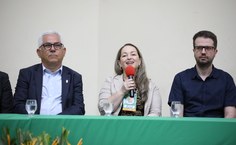 Professora Aline Fidelis