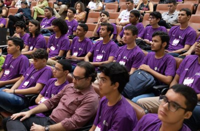 Turma do NES Ufal, formada por estudantes do ensino médio de Alagoas