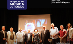 José Antônio, Marcos Moreira, Jair Galvão, prefeito Ronalso Lopes, vice-reitora Eliane Cavalcanti, reitor Tonholo, deputado Paulão, Marcos Muniz e Pauline Reis