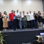 Reitor entrega projeto de ampliação do Campus do Sertão a parlamentares