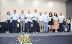 Professora Flávia Lima, senador Fernando Farias, governador Paulo Dantas, ministro Renan Filho, deputado Paulão, professor Thiago Trindade, reitor Josealdo Tonholo, vice-reitora Eliane Cavalcanti, professora Inajá Garcia ...