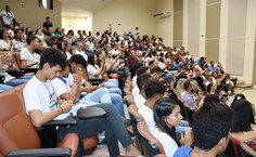 Jovens de escolas alagoanas prestigiaram a cerimônia de abertura da Sinpete