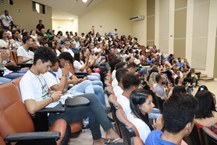 Jovens de escolas alagoanas prestigiaram a cerimônia de abertura da Sinpete