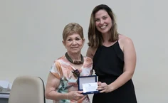 Foram homenageados docentes que representam as cinco décadas de formação profissional e acadêmica