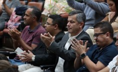 Foram homenageados docentes que representam as cinco décadas de formação profissional e acadêmica