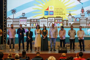 Emoção, música e cinema marcam abertura do Circuito Penedo