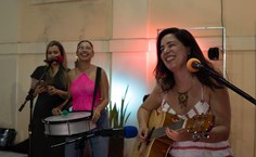 Evento contou com atrações como performance de dança, leitura de poesias no varal e discotecagem