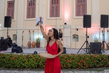 Evento contou com atrações como performance de dança, leitura de poesias no varal e discotecagem