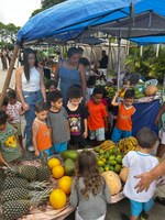 Colégio de Aplicação Telma Vitória promove passeio à Feira Agroecológica do HU