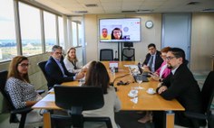 Denise Carvalho reunida com integrantes do Foprop Nordeste