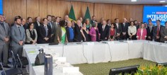 Membros do CCT reunidos no Palácio do Planalto