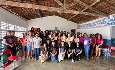 Equipe de estudantes responsável pela produção da cartilha com mulheres da Associação em Palmeira dos Índios