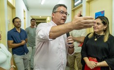 O diretor-presidente da Fapeal, Fábio Guedes, falou sobre a importância do Laged para a comunidade da Biblioteconomia (Foto: João Monteiro/Ascom Fapeal)