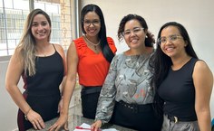 A professora Thaisa Sampaio (3ª da dir. para esq.) com as arquitetas e alunas do Programa de Pós-graduação em Arquitetura e Urbanismo da Ufal: Joiciane Santos, Jéssica Pereira e Aryane Alcântara