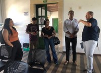 Marcos Moreira e sua equipe durante as visitas em Penedo