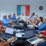 Entidades sindicais e gestão avaliam greve e discutem calendário acadêmico