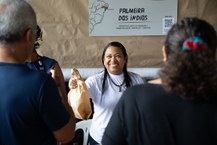 Salete Barbosa, da Coopcam de Palmeira dos Índios, na Feira da Rede Territórios dos Saberes e Sabores
