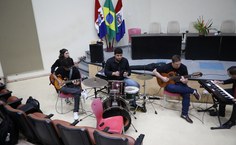 Tarde festiva na comemoração dos 50 anos do curso de Física da Ufal