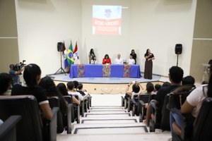 Defesa da Ciência e da pluralidade de pensamento marca aula inaugural