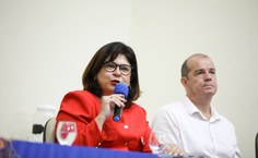 A vice-reitora Eliane Cavalcanti deu as boas-vindas aos novos estudantes