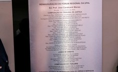Placa do Fórum Regional da Ufal (Foto Caio Loureiro)