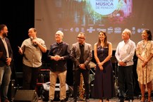 Abertura oficial do Femupe transforma Penedo em polo musical