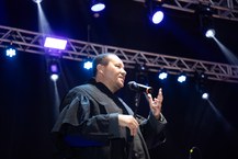 Marcos Moreira faz discurso emocionante destacando a importância de Hermeto para o Brasil e o mundo