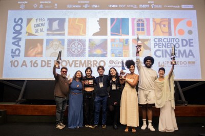 Todos os premiados receberam o troféu Canoa de Tolda, símbolo oficial do Circuito Penedo de Cinema