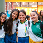 Estudantes das redes pública e privada vivenciam cultura na Bienal