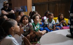 Estudantes das redes pública e privada visitam a Bienal