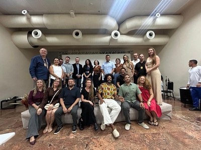 Produção dirigida por Renah Berindelli e Bernardo BBlack, com coordenação técnica de Ademir Santos foi exibida pela primeira vez durante a Bienal de AL