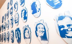 Público visita as obras “Azul é a memória”, de Jhonyson Nobre, e “Gigantes”, de Gleyson Borges