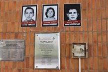 Comissão da Memória descerra placa em homenagem aos estudantes da Ufal