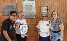 O momento solene reuniu a comunidade acadêmica, familiares dos homenageados e militantes políticos