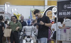 Mais de 400 mil visitantes e 520 mil livros vendidos